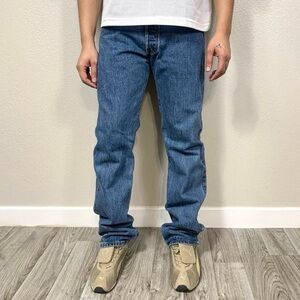 Vintage Y2K 2000s Levi’s 501xx Button Fly Straight Denim Jeans 33x34